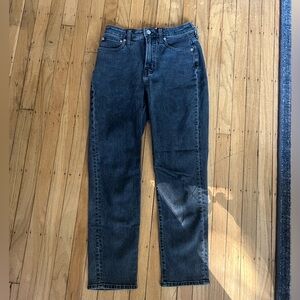 Madewell Black Curvy Perfect Vintage jeans--size 25